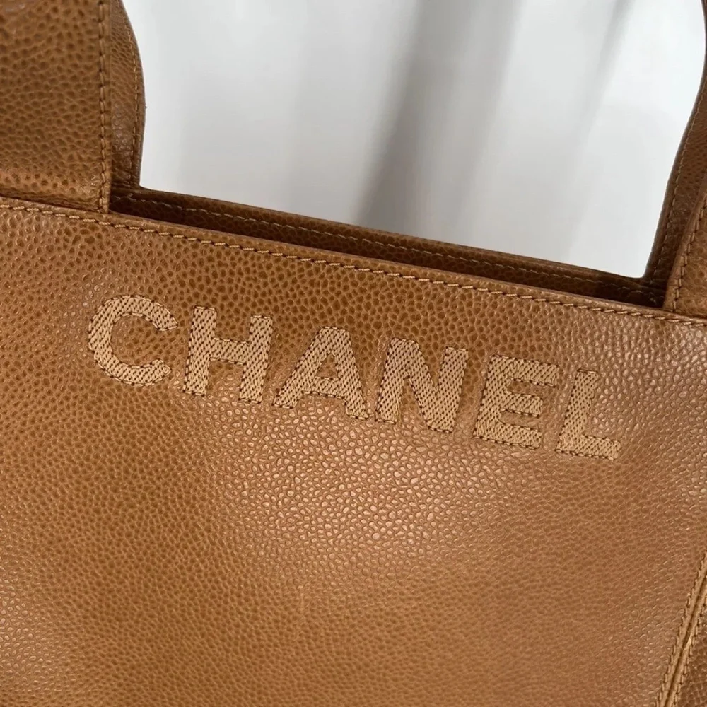 Vintage 90’s Chanel Caviar Leather Pebbled Logo Embossed Stitch Shoulder Bag Y2K